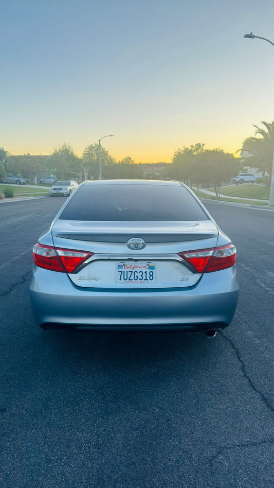 2017 Toyota Camry SE Sedan