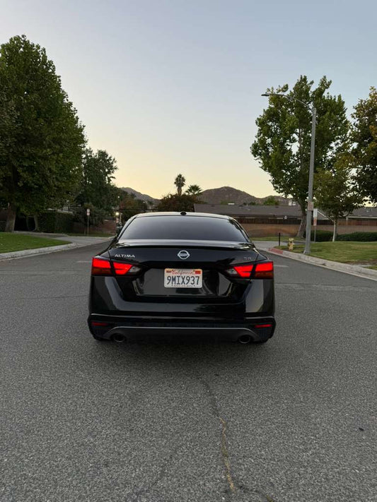 2020 Nissan Altima 2.5 SR Sedan