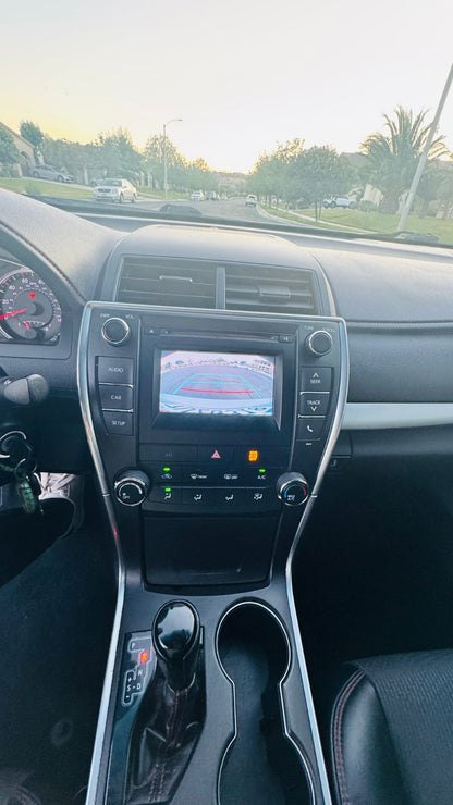 2017 Toyota Camry SE Sedan