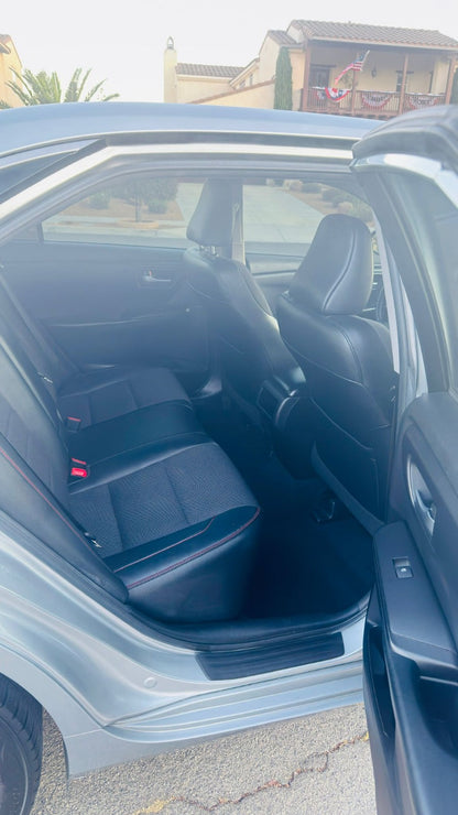 2017 Toyota Camry SE Sedan