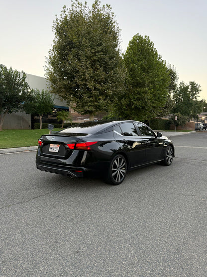 2020 Nissan Altima SR