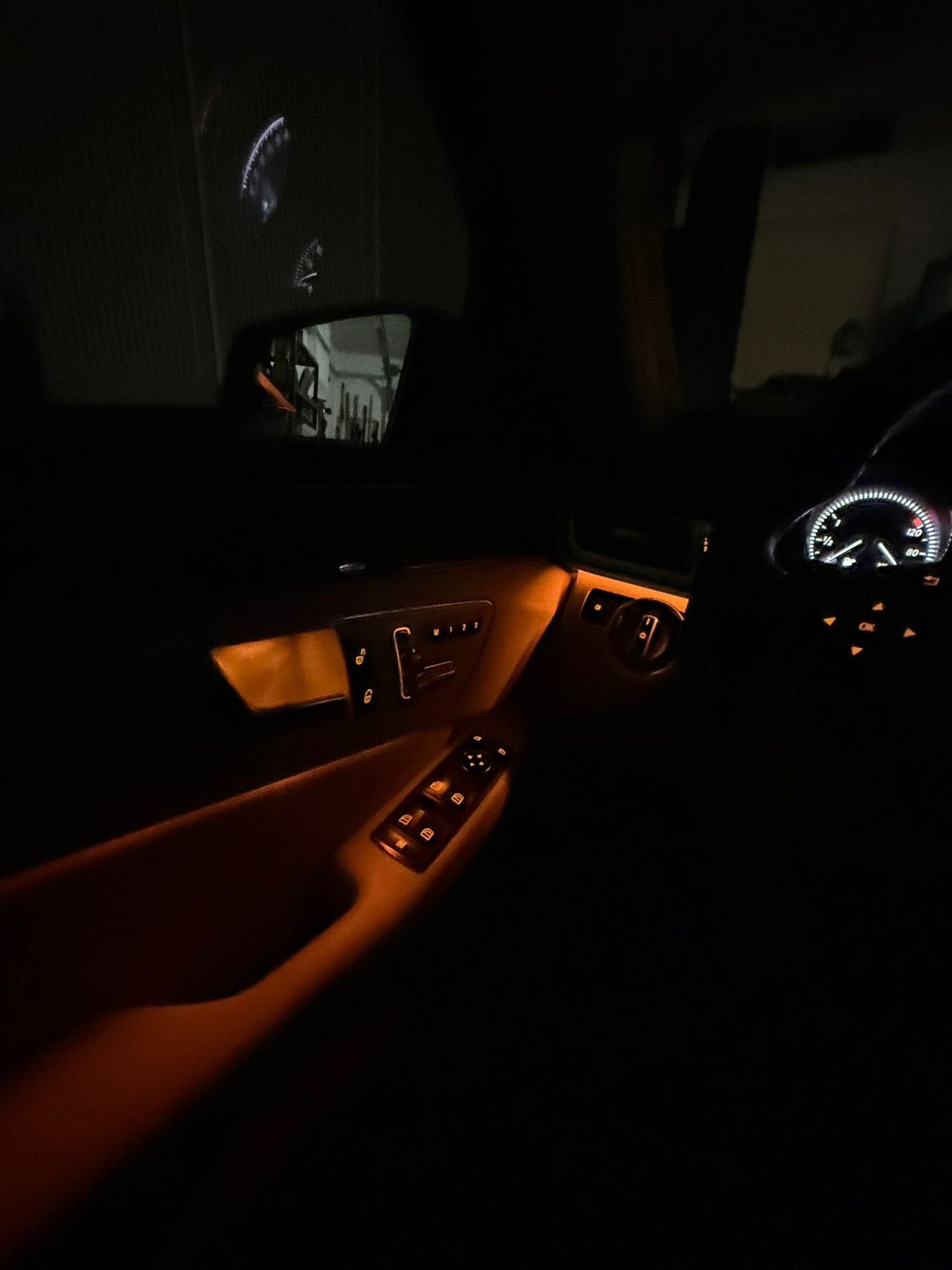 2014 Mercedes-Benz E350 4MATIC Luxury Sedan