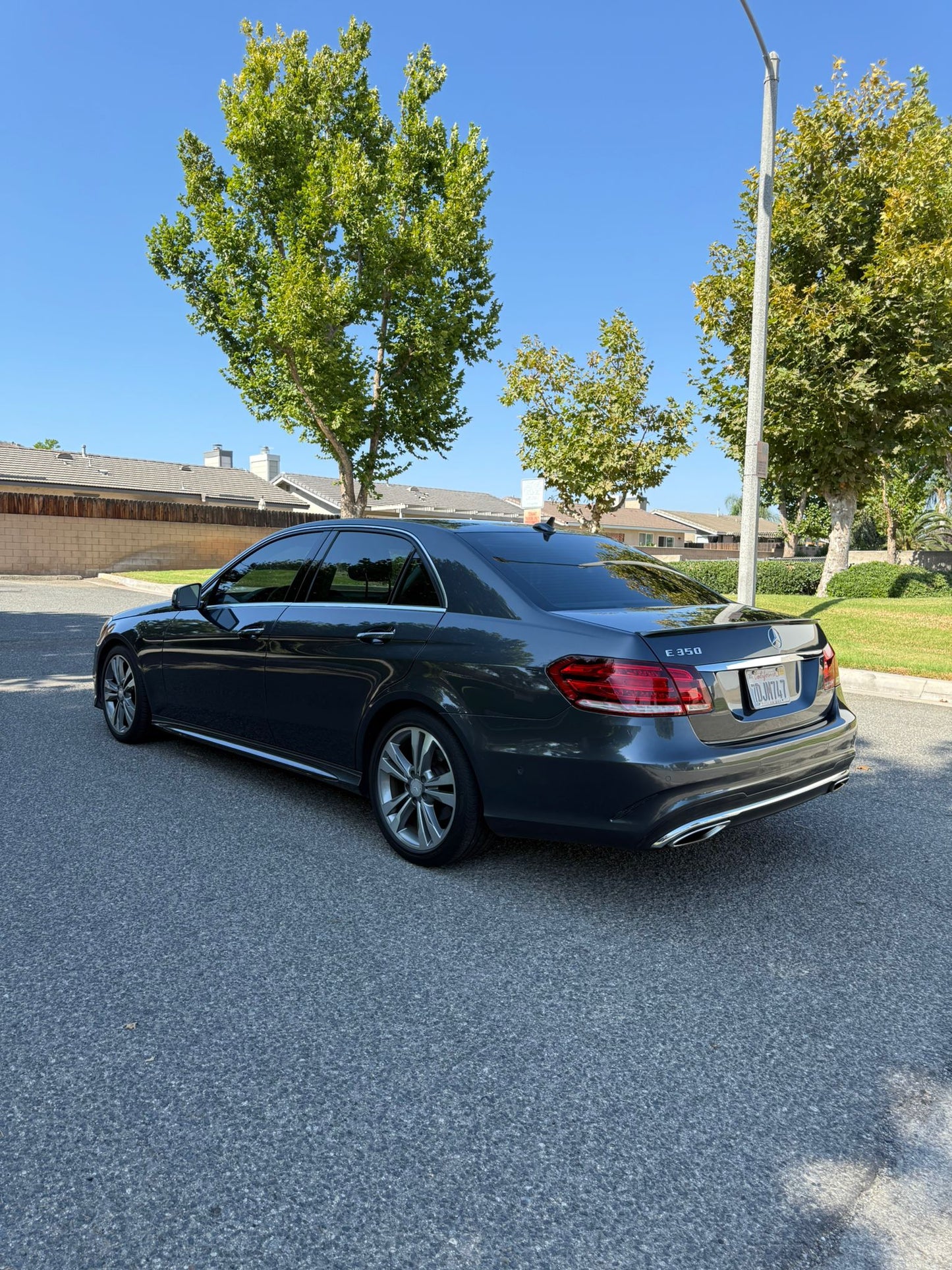 2014 Mercedes-Benz E350 4MATIC Luxury Sedan
