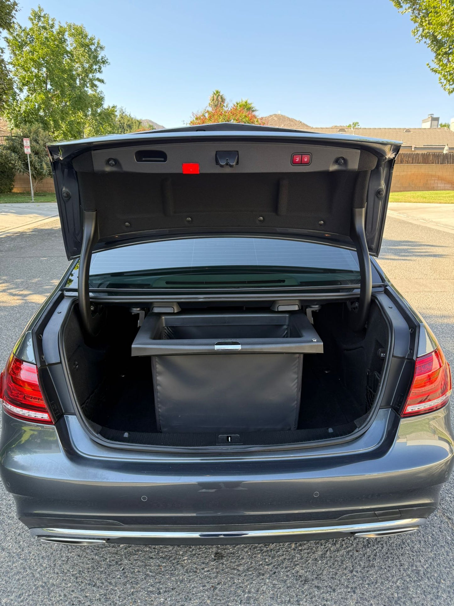 2014 Mercedes-Benz E350 4MATIC Luxury Sedan