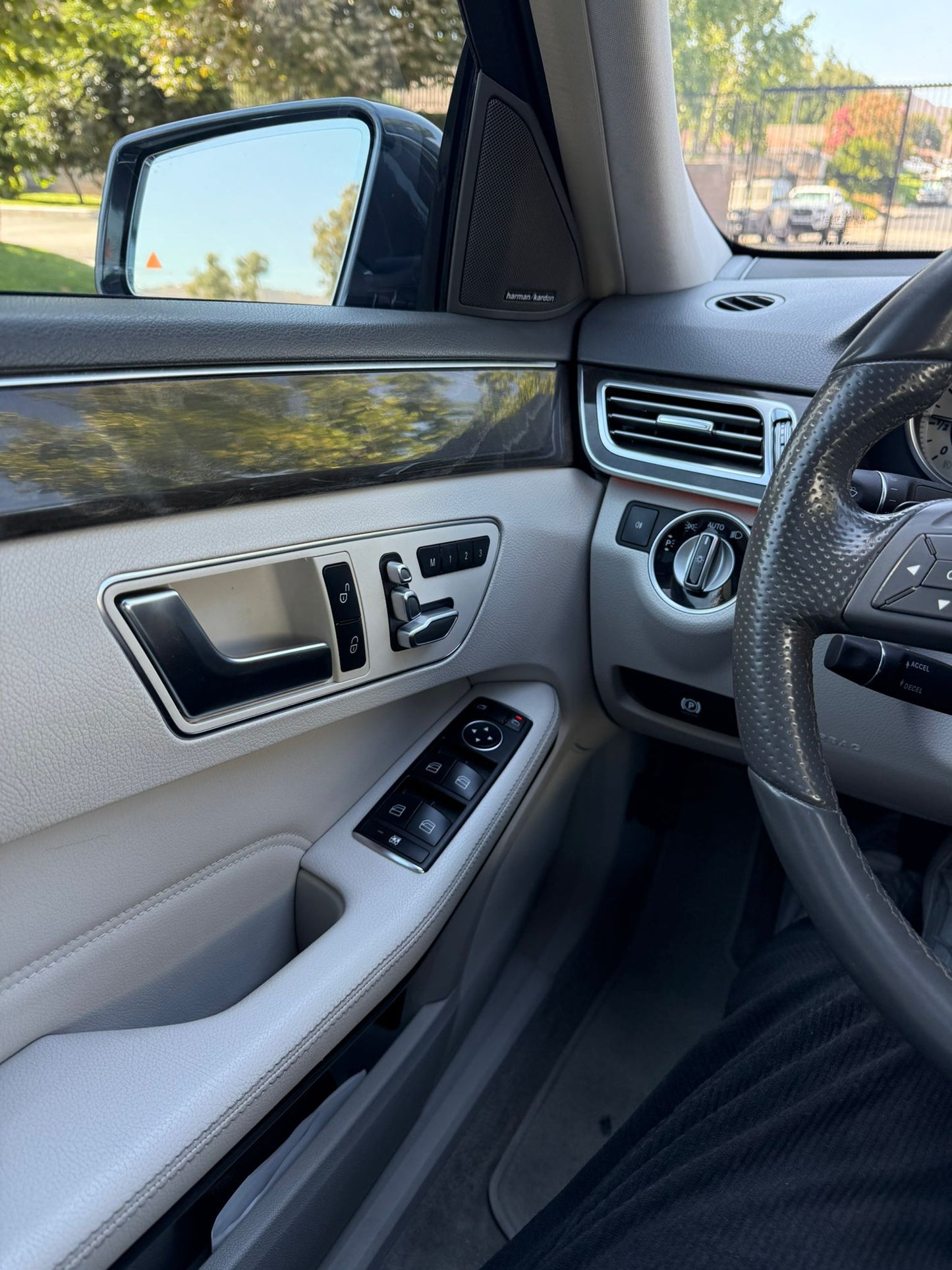 2014 Mercedes-Benz E350 4MATIC Luxury Sedan