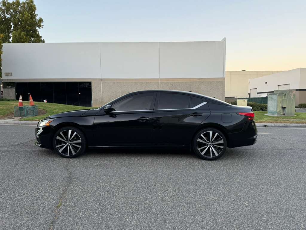 2020 Nissan Altima 2.5 SR Sedan