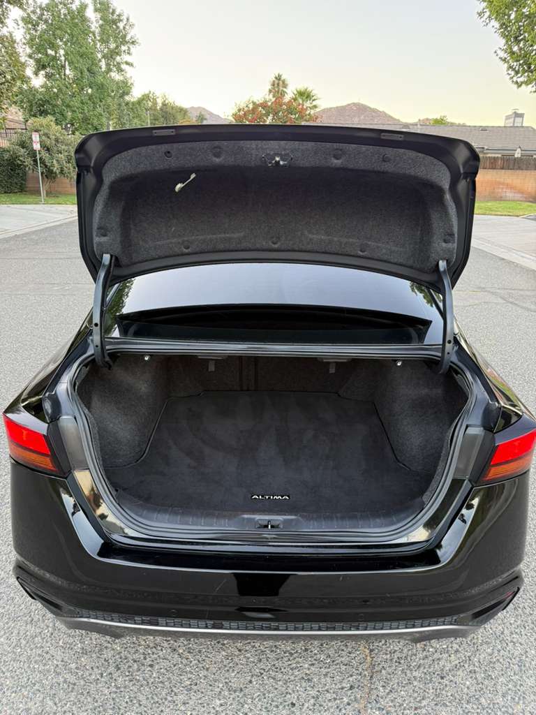 2020 Nissan Altima 2.5 SR Sedan