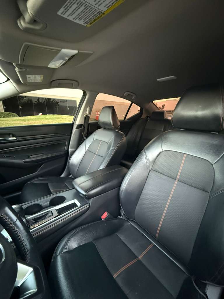 2020 Nissan Altima 2.5 SR Sedan