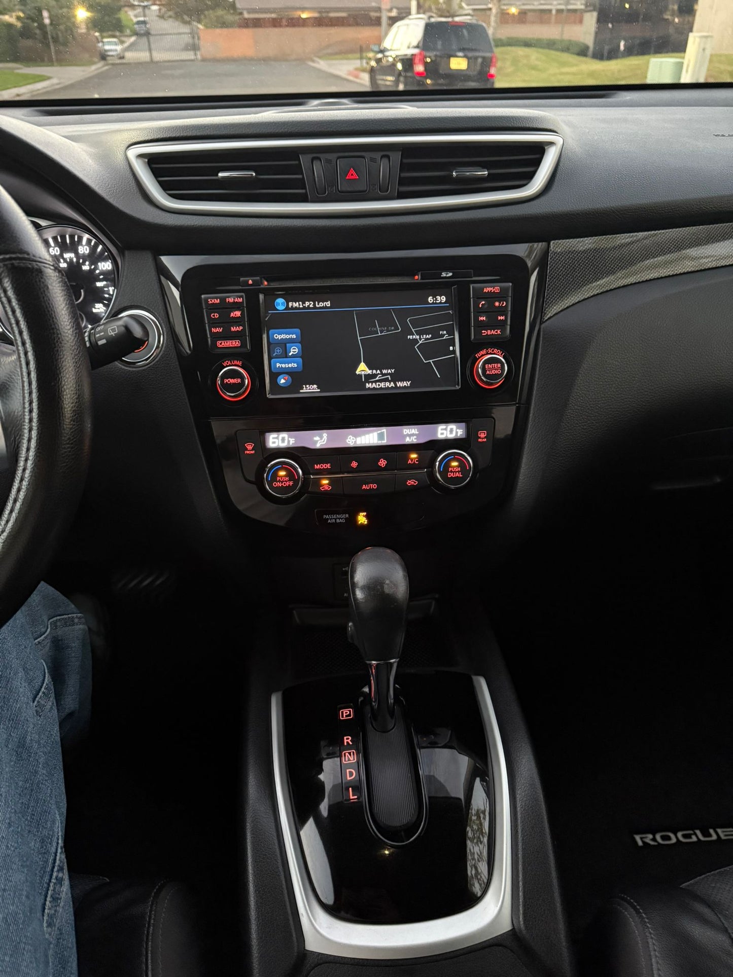 2015 Nissan Rogue SL