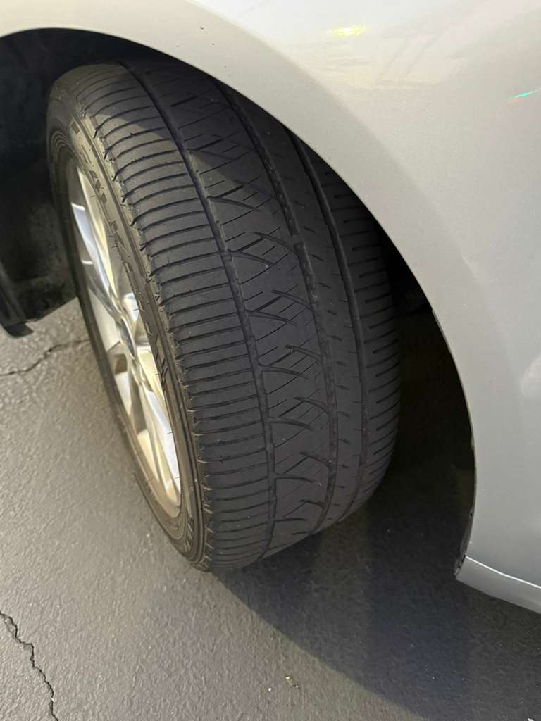 2017 Ford Fusion SE – FWD