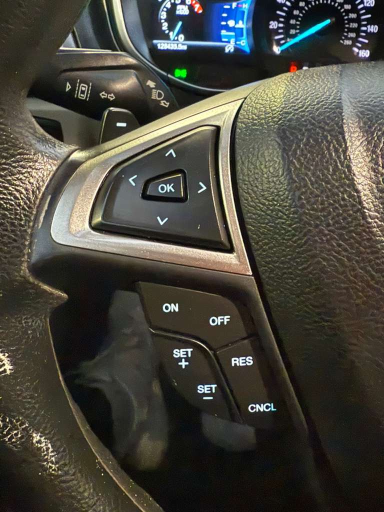 2017 Ford Fusion SE – FWD