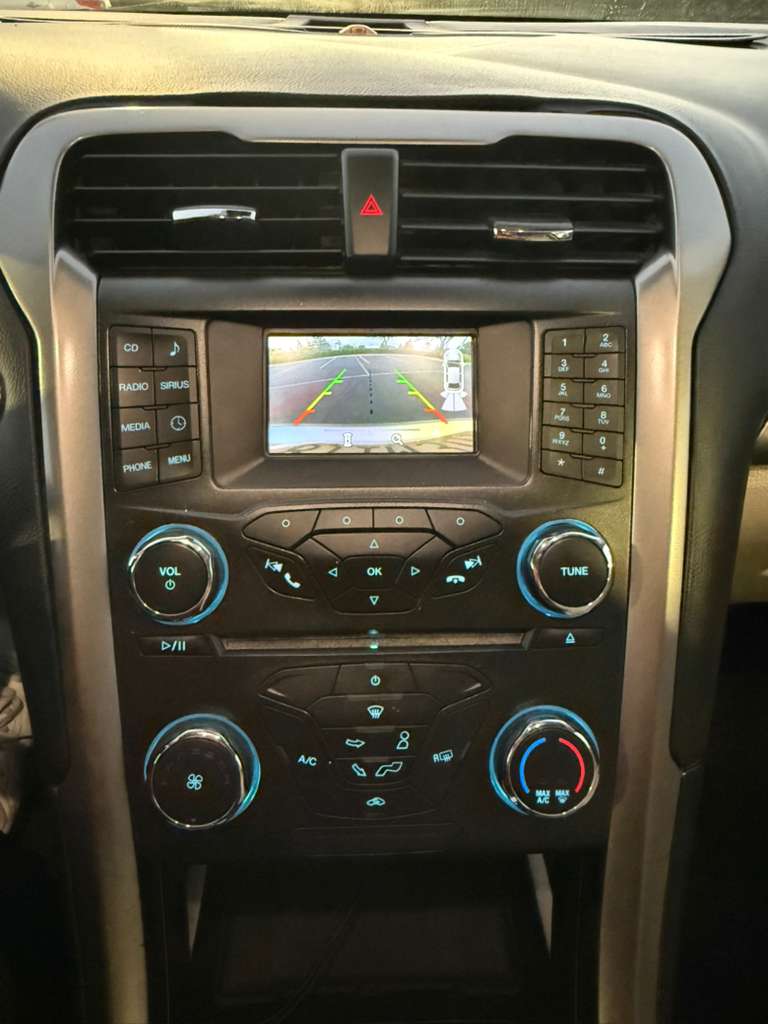 2017 Ford Fusion SE – FWD