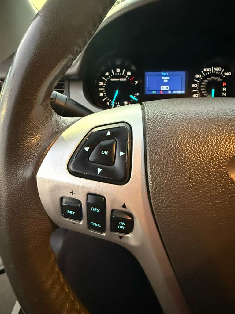 2013 Ford Edge SEL – FWD