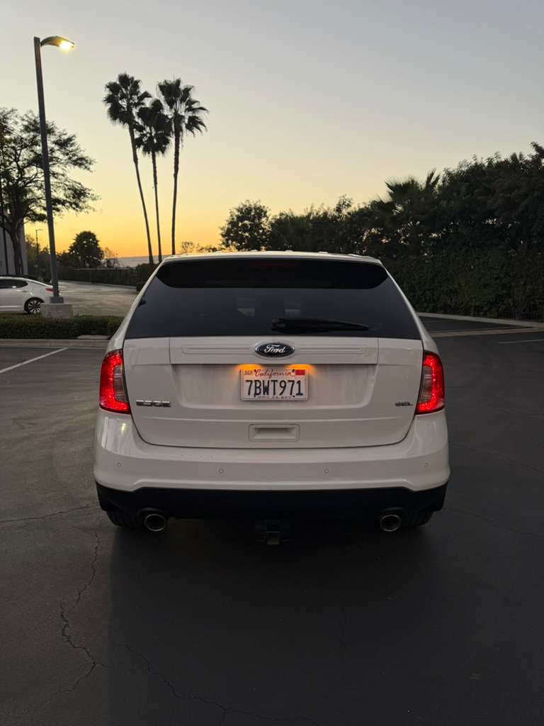 2013 Ford Edge SEL – FWD