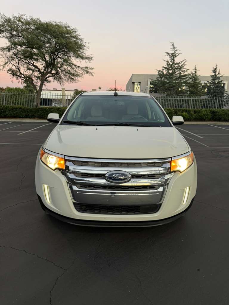 2013 Ford Edge SEL – FWD