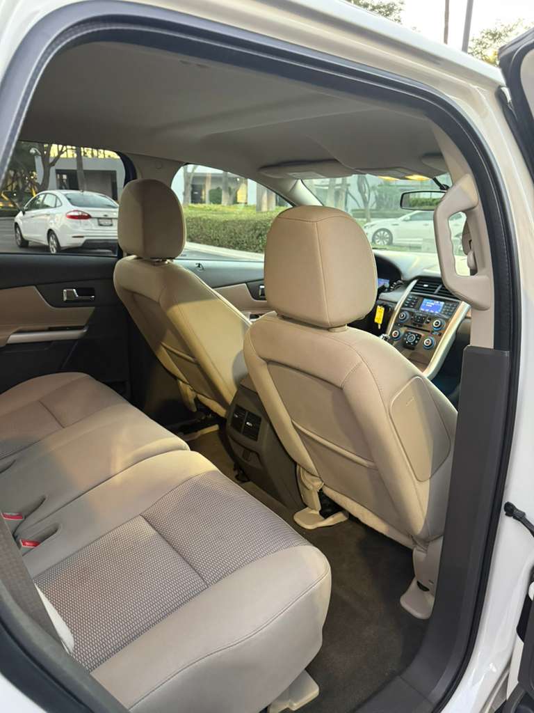 2013 Ford Edge SEL – FWD